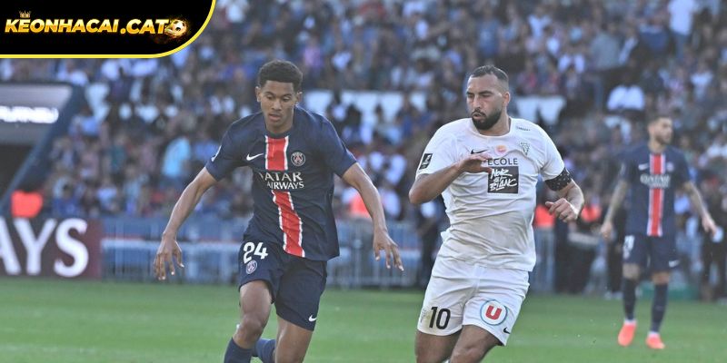 Ligue 1 luôn rực rỡ trong ngày khai màn mùa giải mới